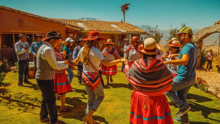 Experiential Tourism in the community of Misminay + Machu Picchu