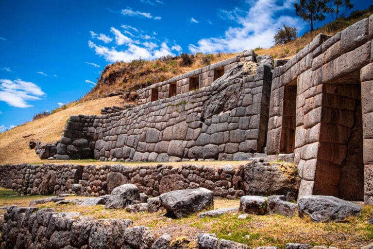 Explore the Coast and South of Peru 8 days